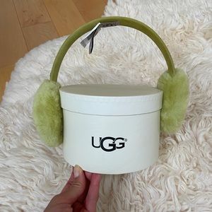 NEW Ugg Shearling Earmuffs